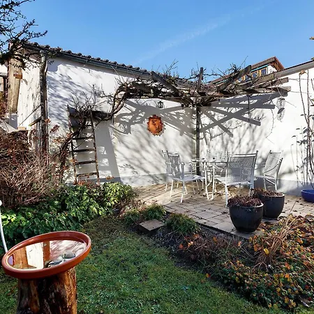 Haus Frank Couette-café 3*